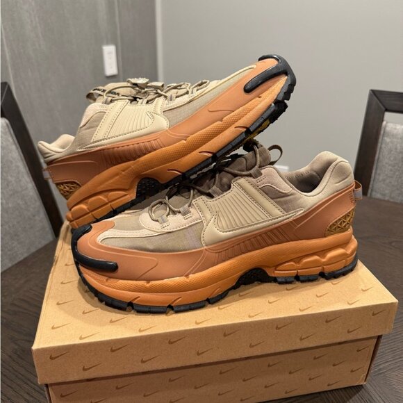 Nike Other - Nike Vomero Roam